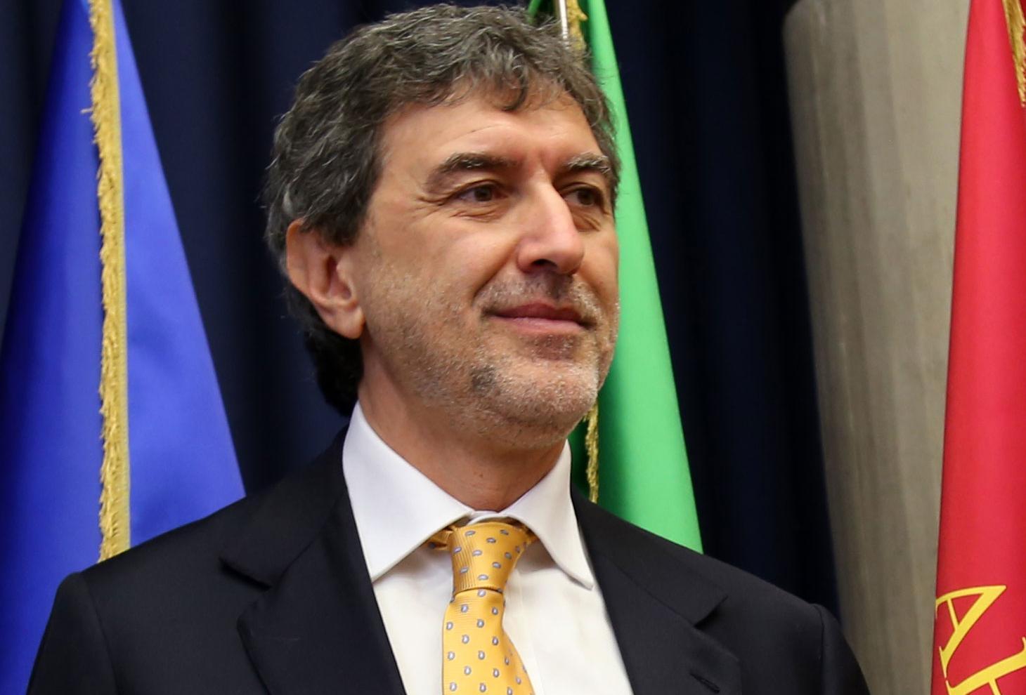 Pietrucci e Avellani: “La Snam e la Regione insistono sul gasdotto. Serve una svolta energetica per l’economia green. Marsilio getti la maschera e la smetta di offendere gli abruzzesi”